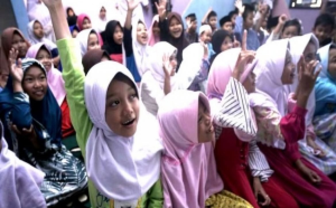 CREATOR: gd-jpeg v1.0 (using IJG JPEG v62), quality = 82