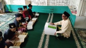 Penyaluran Wakaf Quran Komunitas Sahabat al Hilal Cianjur Selatan