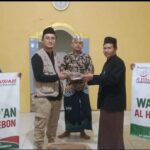 Sebanyak 210 Mushaf Quran Berhasil Disalurkan Oleh Pengurus Rumah Tahfidz al Hilal 4 Cirebon
