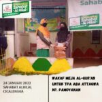 Komunitas Sahabat al Hilal Cicalengka Salurkan Wakaf Quran, Iqro dan Meja Quran