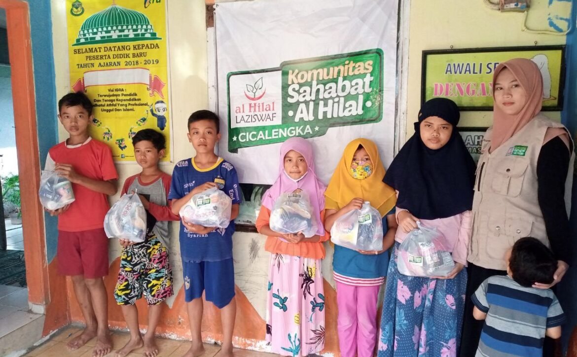 Berbagi Snack Untuk Anak Yatim Komunitas Sahabat al Hilal Cicalengka!