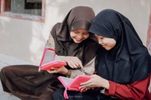 Kegiatan Sebar Wakaf Quran Komunitas Sahabat al Hilal Sukabumi
