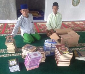 Mushaf Quran, Buku Islam, & Iqra Diterima TPQ Miftahul Jannah Bernah