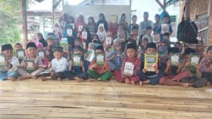 Mushaf Quran, Buku Islam, dan Iqra Telah Diterima di Bengkulu & Padang