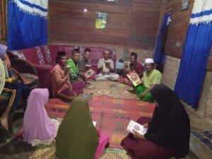 Mushaf Quran, Buku Islam, dan Iqra Telah Diterima di Lampung Barat