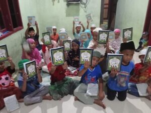 Alahmadulillah Mushaf Quran, Buku Islam, dan Iqra Telah Diterima di Kabupaten Mandailing Natal, Sumatera Utara.