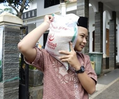 Bayar Zakat Fitrah Bandung Ramadhan 2022 [Ukuran, Waktu, Metode, dll]