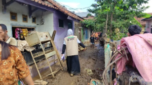 Aksi Laziswaf Al Hilal Terhadap Warga Terdampak Banjir Garut