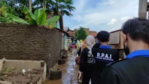 Aksi Peduli & Penyaluran Bantuan Bencana Banjir Bandang Garut