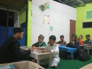 Hingga ke Sumsel! Tim SWQ Sumatera Jilid 2 Sebarkan Quran