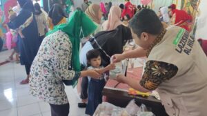 Laziswaf Al Hilal Salurkan Bantuan Nutrisi dan Gizi untuk Balita