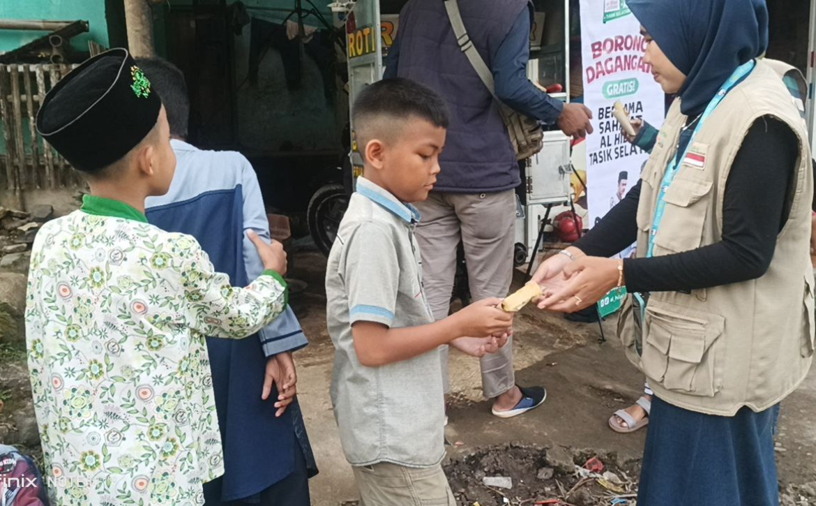 Pekan Berbagi Komunitas Sahabat Al Hilal Tasikmalaya Selatan