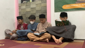 Sedekah Beras Kembali Diterima Santri Yatim Penghafal Quran