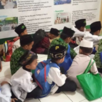 Belajar dan Mengaji ala Santri Rumah Tahfidz Al Hilal 4 Cirebon