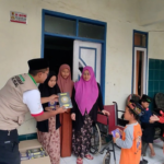 13 Lembaga Islam di Kertasari, Kabupaten Bandung Telah Menerima Wakaf Quran