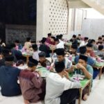 Bersama Pembina Yayasan, Buka Puasa Bersama Santri Yatim Penghafal Quran Pesantren Al Hilal Kembali Dilaksanakan