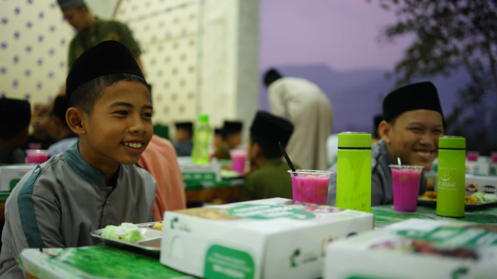 Hidangan Buka Puasa Bersama Kembali Dinikmati