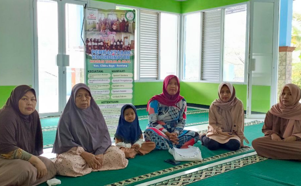 Majelis Taklim Al Hilal Mempererat Silaturahmi Melalui Kegiatan Sosialisasi Bersama Anggota Baru di Cibiru