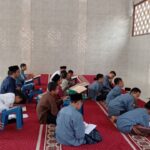 Inilah Suasana Belajar Kelas 7, 8, dan 9 Santri Yatim Penghafal Quran di Masjid Marwah Cililin