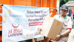 Mulai Memasuki Wilayah Pedalaman Tim Tiba di Titik Kumpul Kedua Wakaf Quran Spesial Nuzulul Quran di Pelosok Banten Selatan