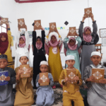 Mushaf Quran, Buku Islam hingga Iqra Telah Diterima oleh Saudara Muslim di Kalimantan Selatan