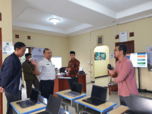 Visitasi dan Verifikasi Teknis LKP Al Hilal oleh Dinas Pendidikan Kota Bandung dan Dinas Penanaman Modal dan Usaha Kecil Menengah