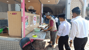 Foodtruck Dapur Berkah Hadirkan Kebahagiaan di Tasyakuran Pesantren Al Hilal Cililin
