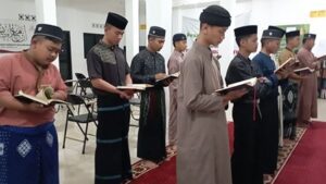 Setia Bersama Al-Quran dan Rutin Tunaikan Amalan Sunnah, Yuk Intip Kegiatan Santri Pesantren Al Hilal Panyileukan di Pondok