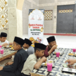 Buka Puasa Sunnah Tasu’a Sukses Hadirkan Kebahagiaan Kepada Santri Yatim Penghafal Quran Pesantren Al Hilal