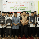 LAZISWAF Al Hilal Serahkan “Bingkisan Lebaran Anak Yatim” untuk Santri Pesantren Al Hilal