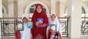 Mushaf Quran, Iqra dan Buku-buku Islam Telah Diterima Saudara Muslim di Lombok Timur