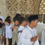 Hampir 100 Porsi Nasi Berkah Kembali Disalurkan di Masjid Marwah Pesantren Al Hilal 1 Cililin