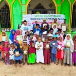 Mushaf Quran, Iqra dan Buku Islam Telah Diterima Santri di Masjid Al Hijrah Kampung Muslim, Sorong