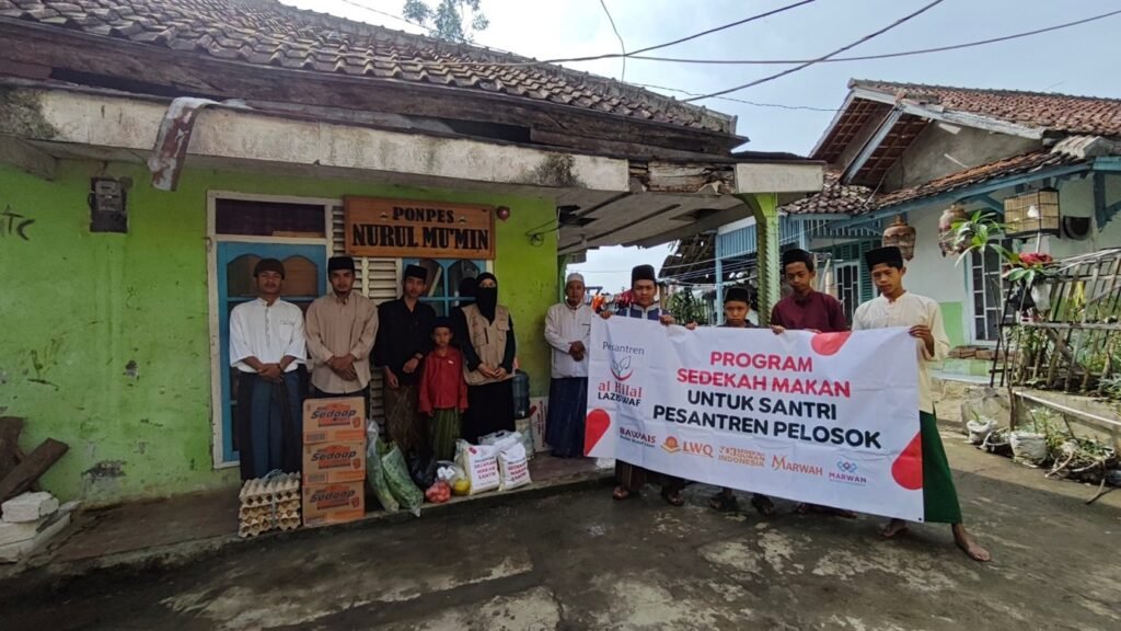 Sedekah Makan Santri Laziswaf Al Hilal