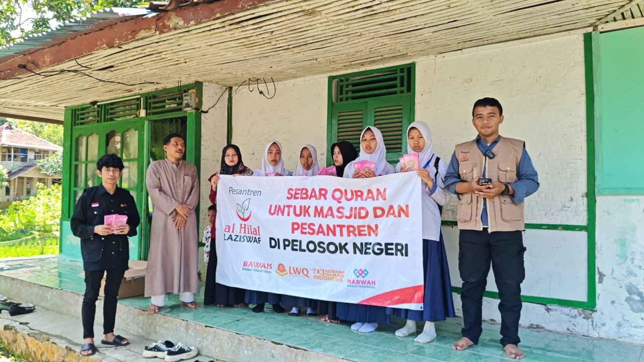 A group of people holding a banner

AI-generated content may be incorrect.