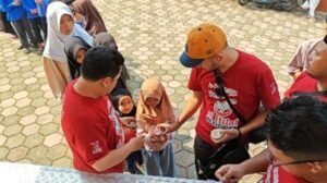 Qurban DAY Laziswaf Pesantren Al Hilal dengan Donatur Singapura