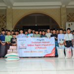 Penyaluran Sedekah Makan Santri (SMS) untuk Santri Yatim dan Penghafal Quran di Pesantren Al Hilal 1 Cililin
