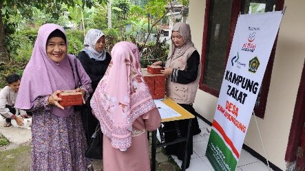 A group of women standing outside a building

AI-generated content may be incorrect.