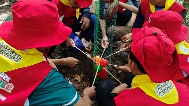 A group of people in matching outfits

AI-generated content may be incorrect.