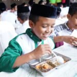 LAZISWAF Pesantren Al Hilal Terjun dalam Program Take Over Dapur by Dapur Berkah untuk Hadirkan Makan Siang Bagi Santri Pesantren Al Hilal 1 Cililin!