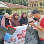 Tim Tanggap Bencana LAZISWAF Pesantren Al Hilal Salurkan Perlengkapan Alat Sholat di Pondok Pesantren Syukroniah, Aceh Tamiang