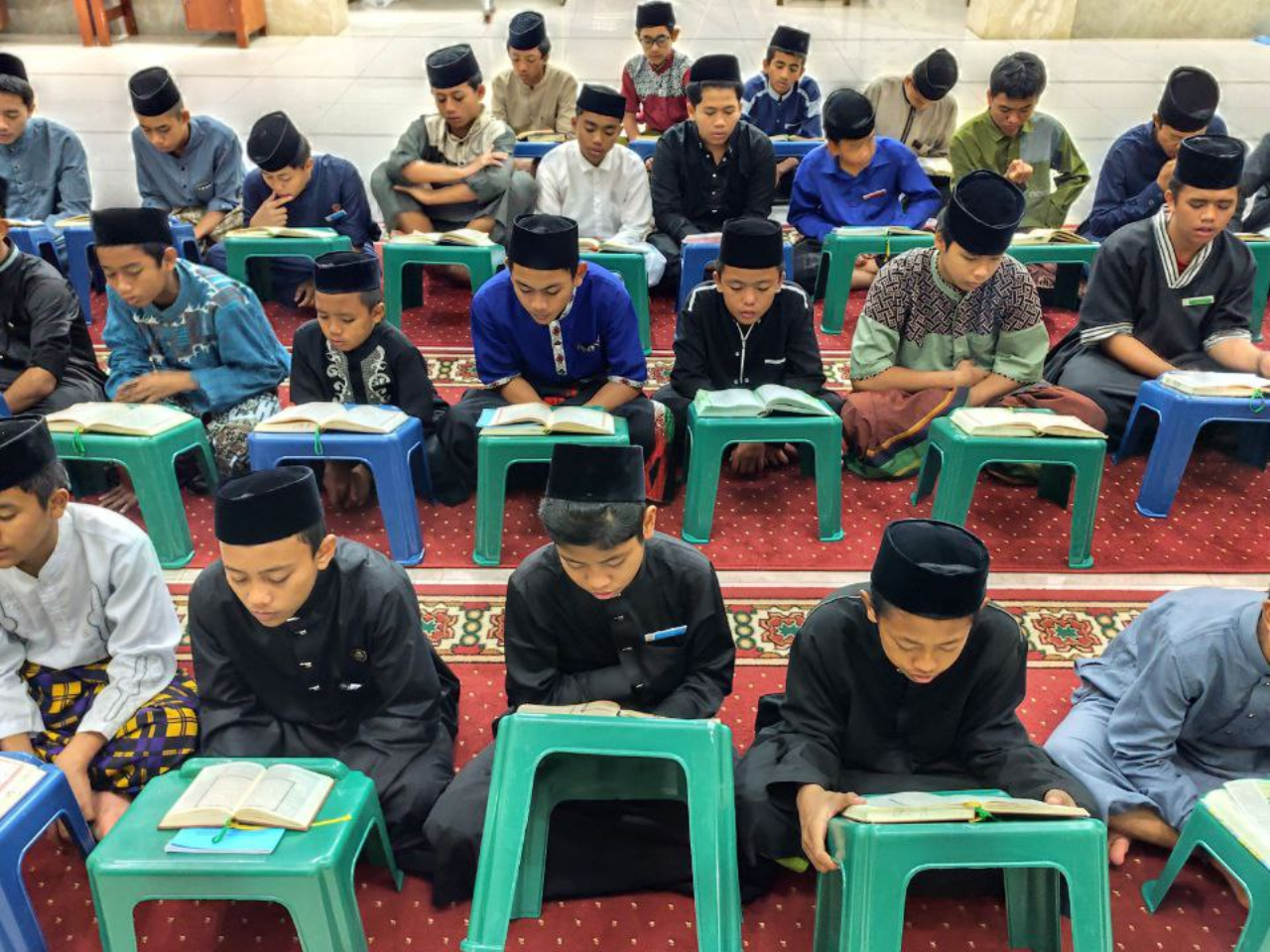 Lembaga Amil Zakat Bandung Al Hilal – Qurban, Zakat & Santri Yatim Terpercaya