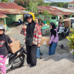 Menyusuri Wilayah Terdampak Bencana, LAZISWAF Al Hilal Salurkan Al-Qur’an di Titik Kumpul ke-9 Padang Panjang