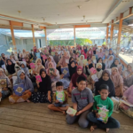 Senyum Bahagia di Tanah Serambi Mekkah, Al Qur’an Wakaf Kembali Disalurkan untuk Lembaga Pengajian di Sumatera