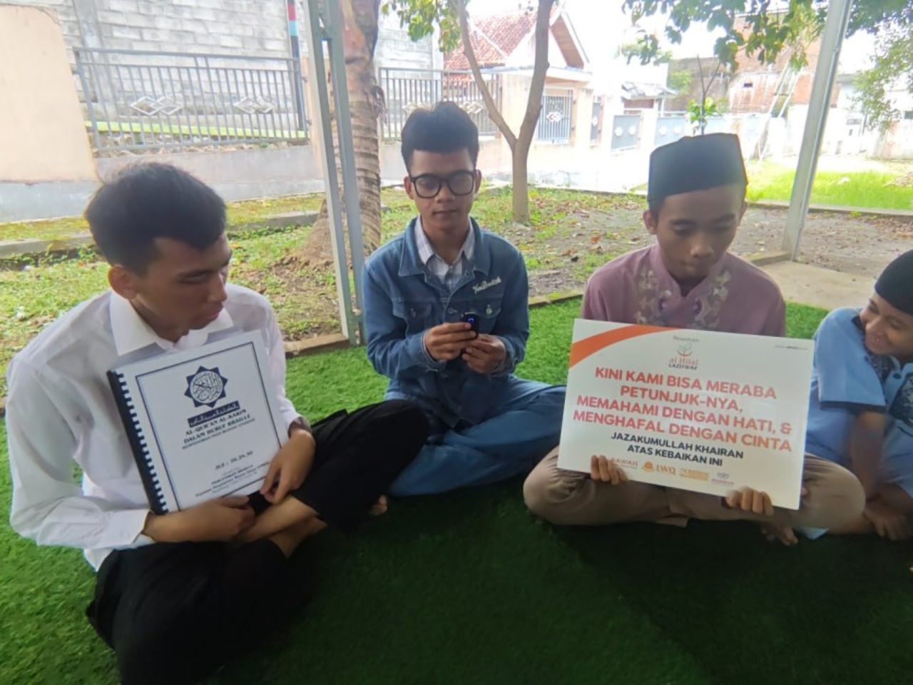 Apa Hukum Menyalurkan Zakat Lewat Lembaga Amil Zakat?
