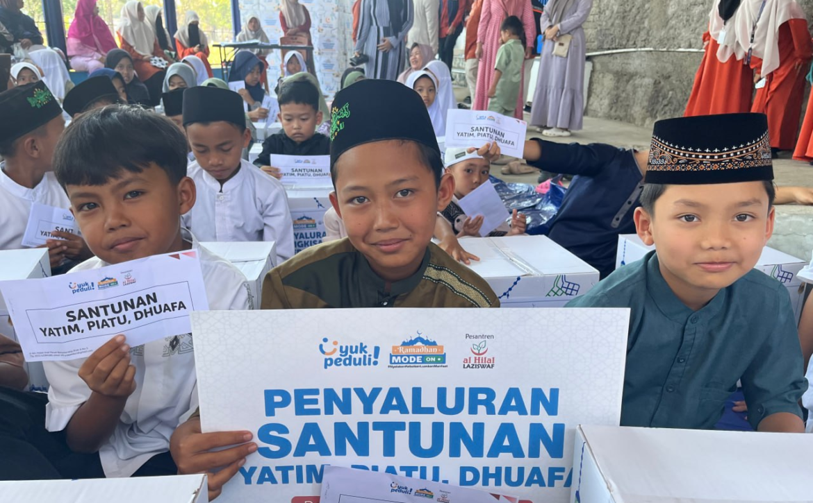 LAZISWAF Al Hilal Salurkan Santunan untuk 100 Anak Yatim Dhuafa di Garut