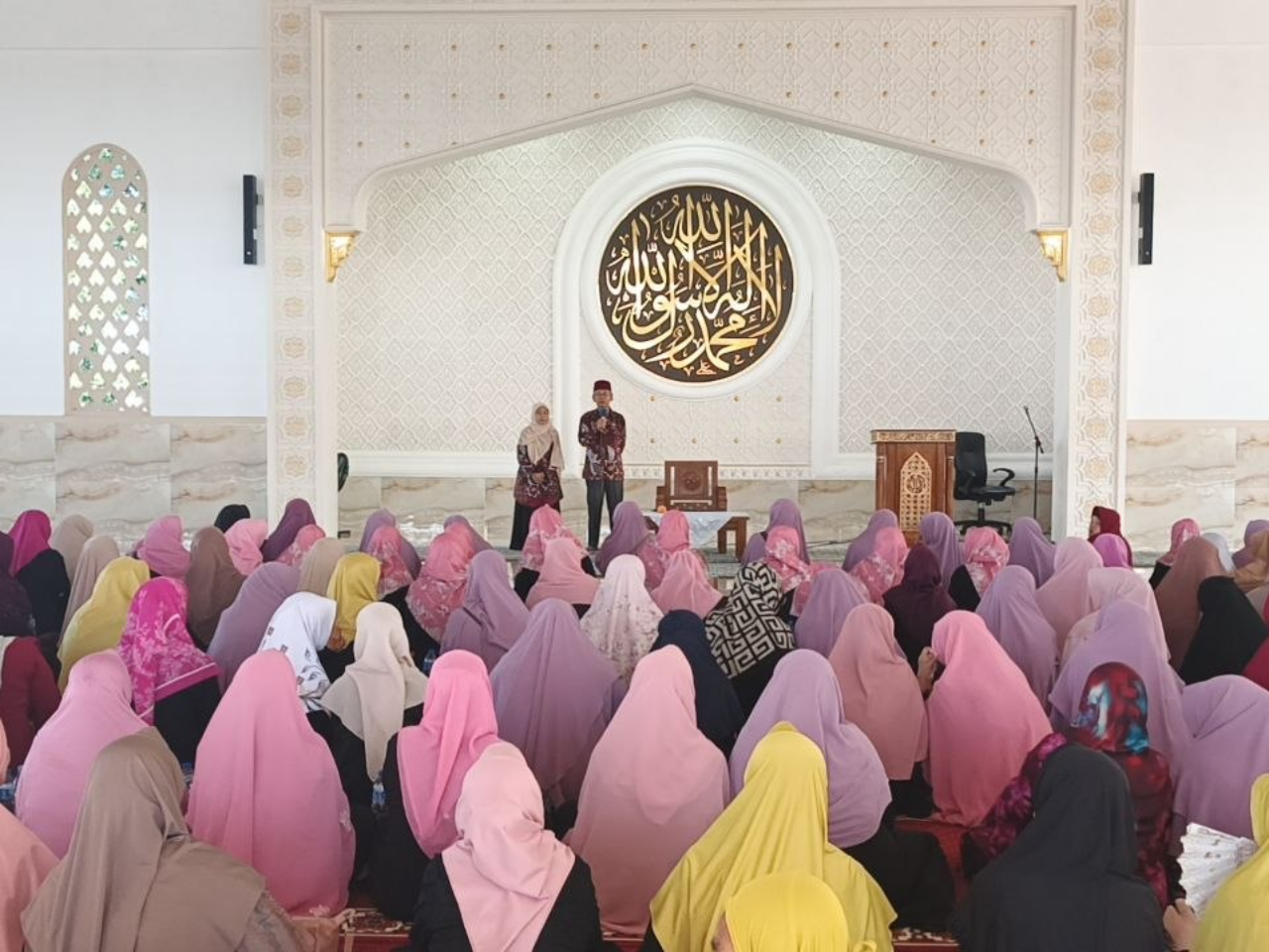 Antusias 350 Jamaah, Pengajian Majelis Taklim Al Hilal Cibiru Jadi Ajang Ilmu dan Silaturahmi