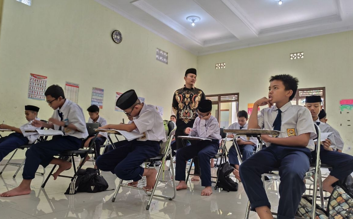 Beasiswa Anak Yatim Pesantren Al Hilal, Tumbuhkan Harapan Baru untuk Anak Yatim Penghafal Quran