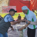 Hangatnya Silaturahmi Qurban, Donatur Singapura dan LAZISWAF Al Hilal Salurkan Daging Qurban Untuk Warga di Kampung Pabuaran