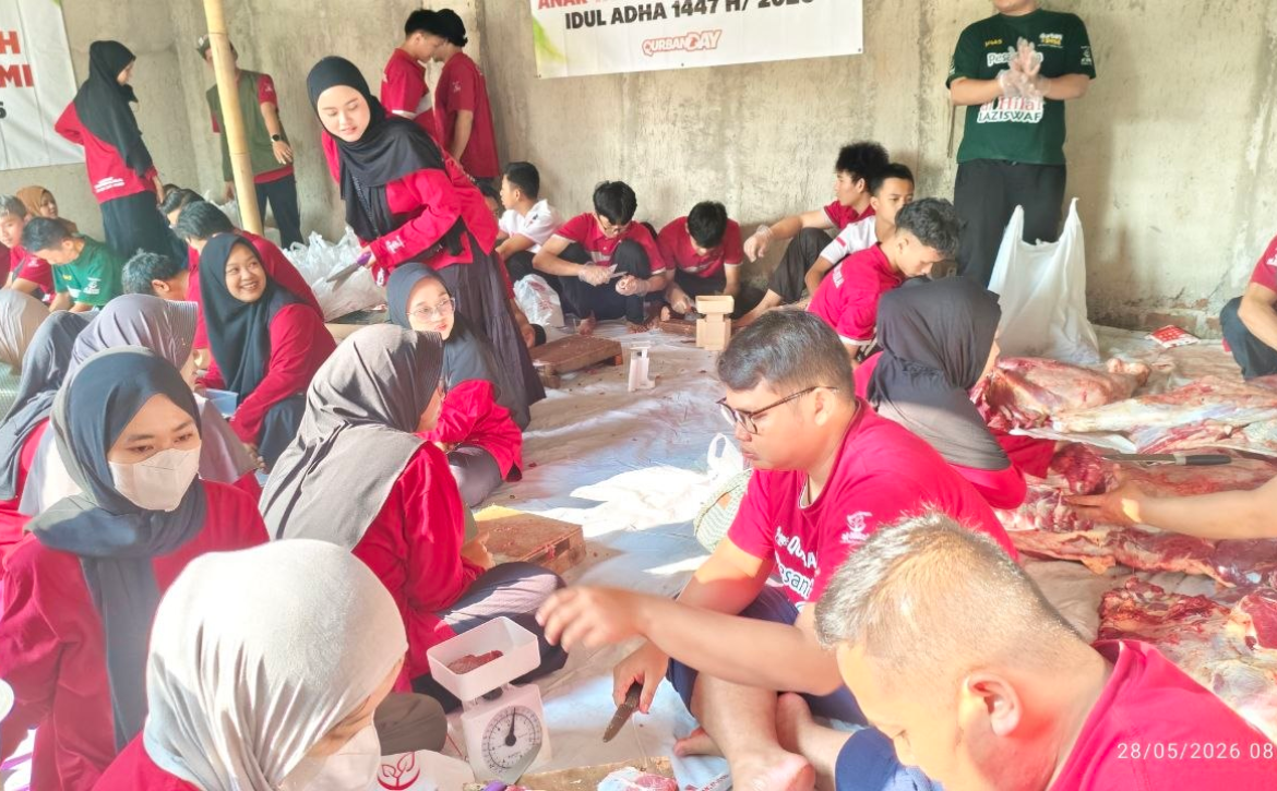 Pelaksanaan Qurban di Pesantren Al Hilal 2 Cibiru, Tebar Kebahagiaan untuk Warga dan Santri Dhuafa